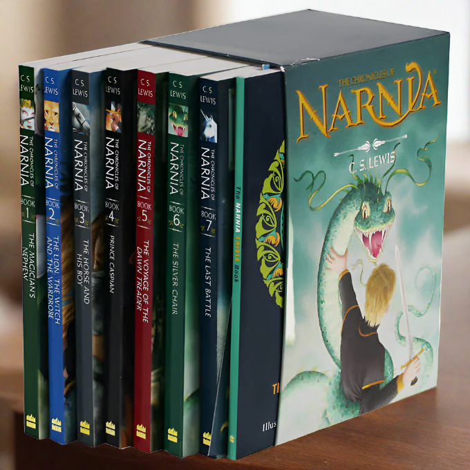 The Chronicles of Narnia by C.S. Lewis: 8 Book Box Set